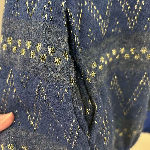 Blue and Gold Patterned Sweater, Sz L - Picture 5 of 7